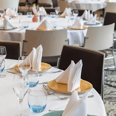 Hotel Novotel Gerland Musee Des Confluences Lyon