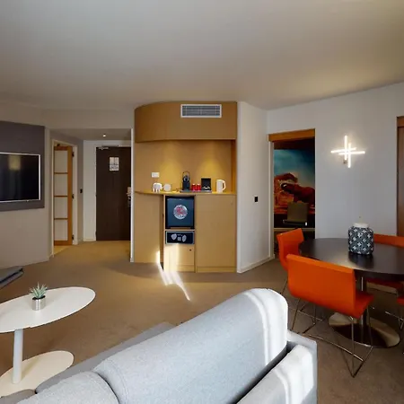 Hotel Novotel Gerland Musee Des Confluences Lyon