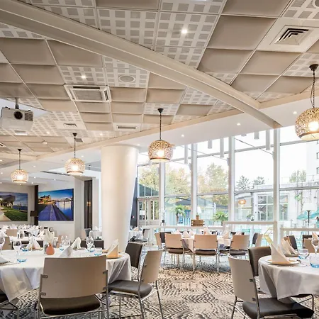 Novotel Gerland Musee Des Confluences Hotel 4*